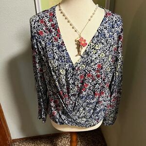 EUC a.n.a. Flowered Print Hi/Low Gathered Front Long Sleeve Medium Top #52